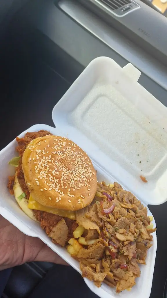 Sohail Fayaz_Burger Bronx_Dewsbury_review