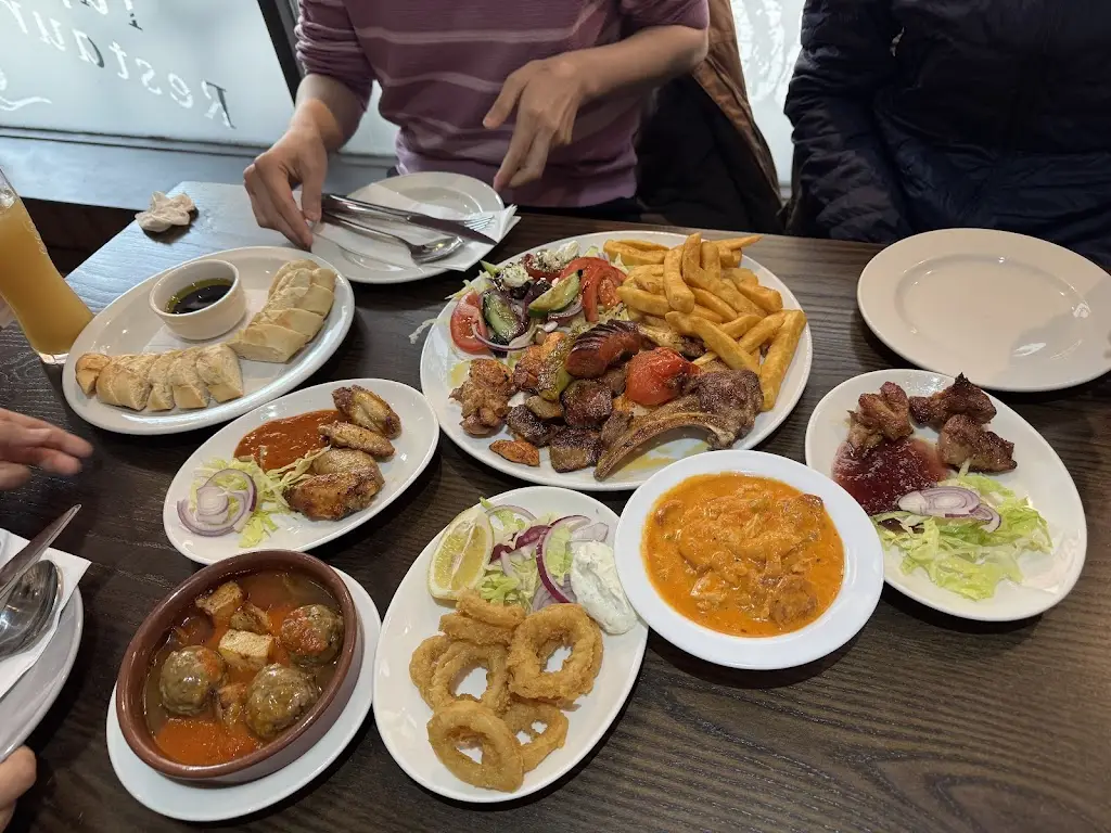 Movida Tapas Restaurant_Doncaster_slider_image_3