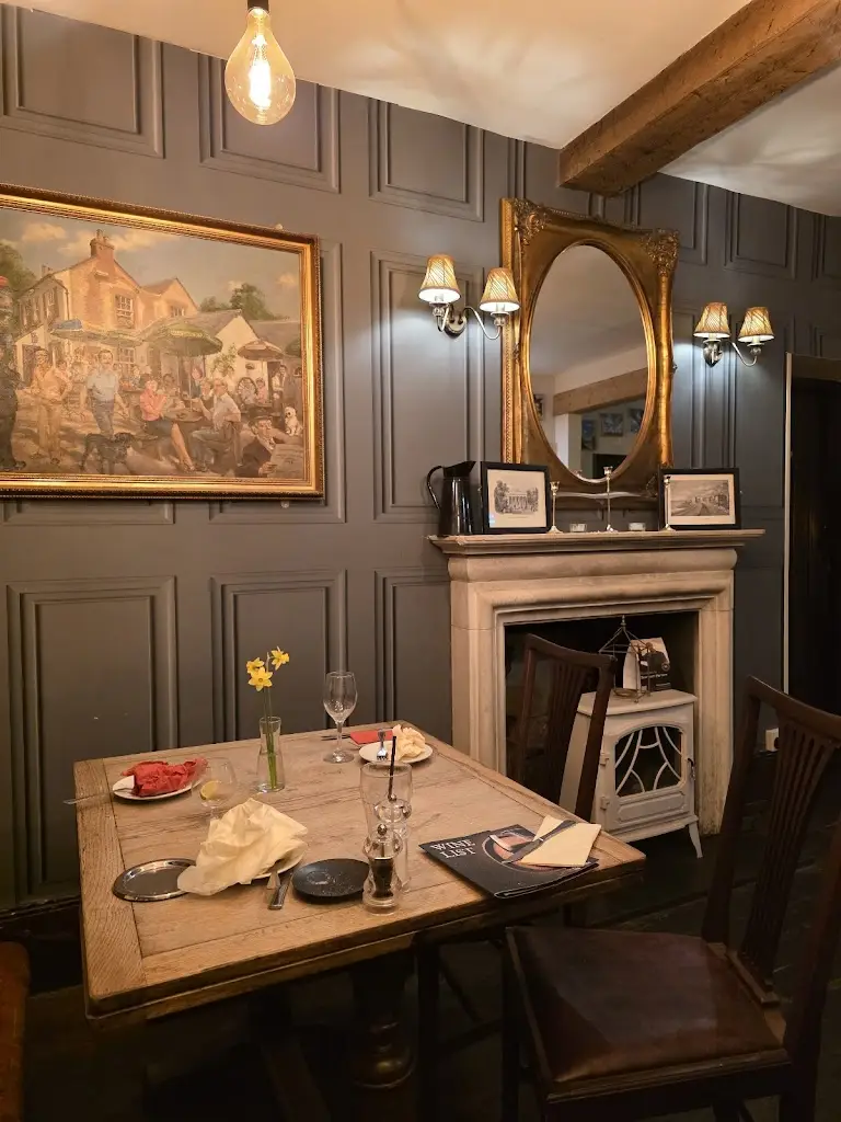 Ian Fry_The Half Moon Pub & Venue_Ditchling_review