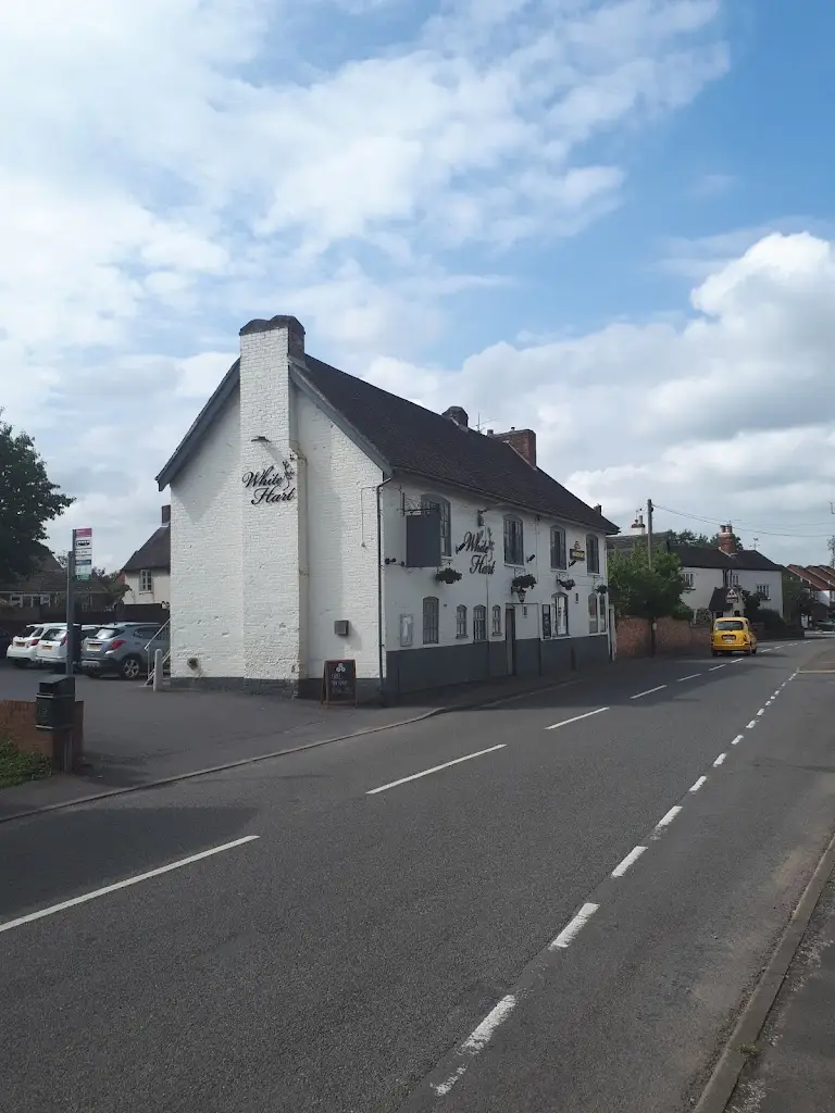 White Hart Inn_Aston-on-Trent_slider_image_1