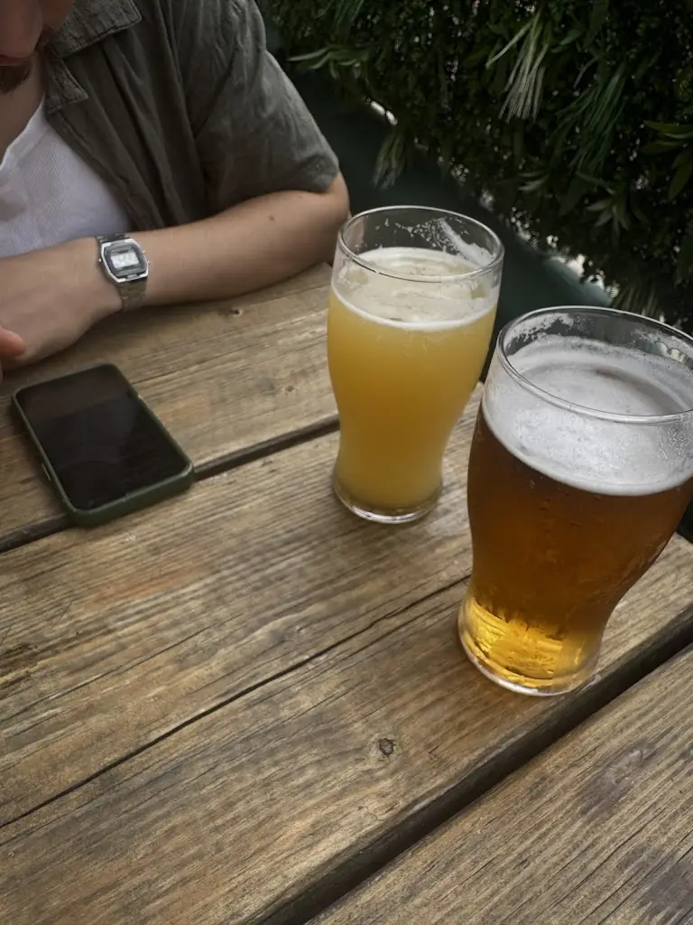 Amy Hendry_The Roundhill Pub_Ditchling_review