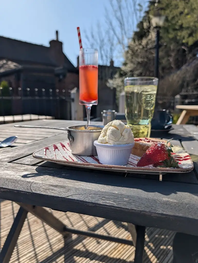 Angie King_The Dog & Partridge Marchington_Doveridge_review