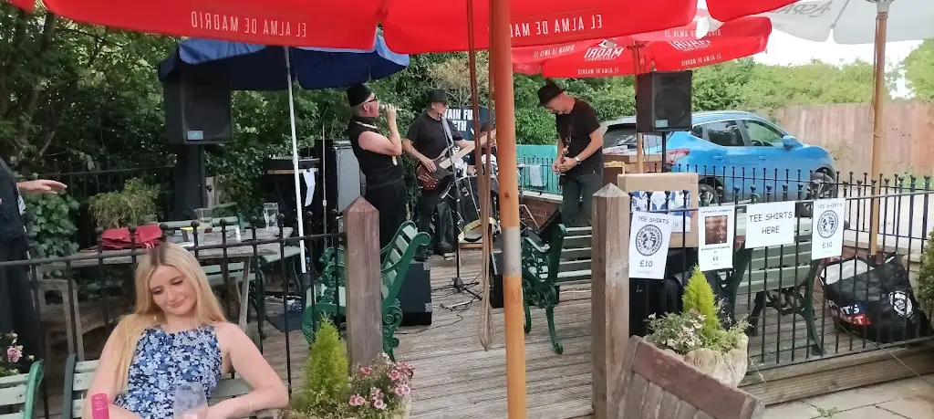 The Dog & Partridge Marchington_Doveridge_slider_image_1