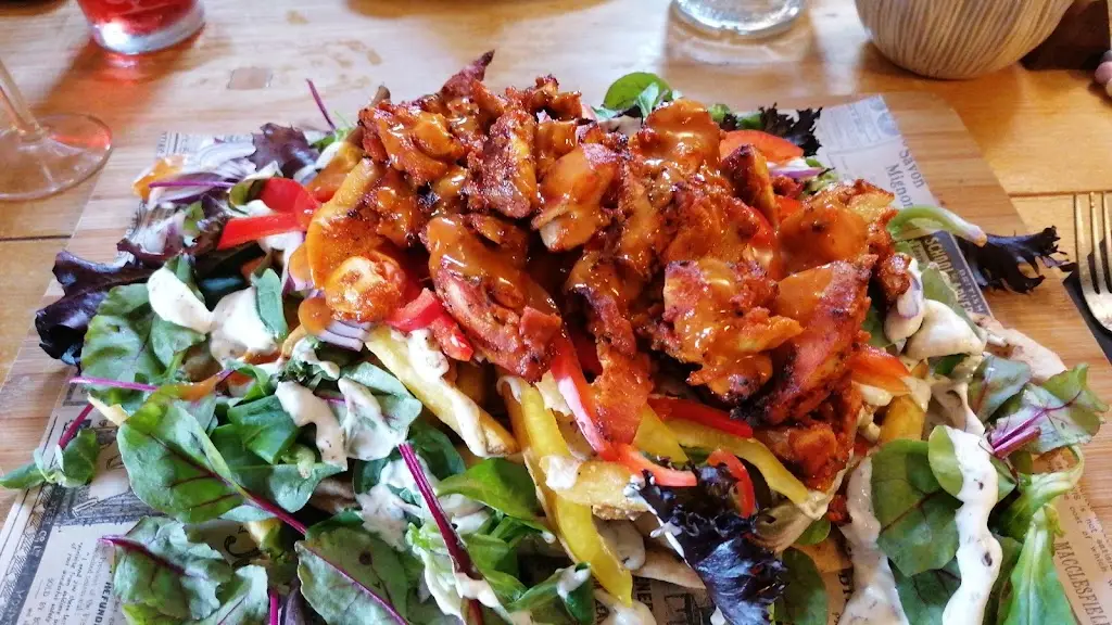 Sarah Byatt-Clift_The Yew Tree at Longhope_Drybrook_review