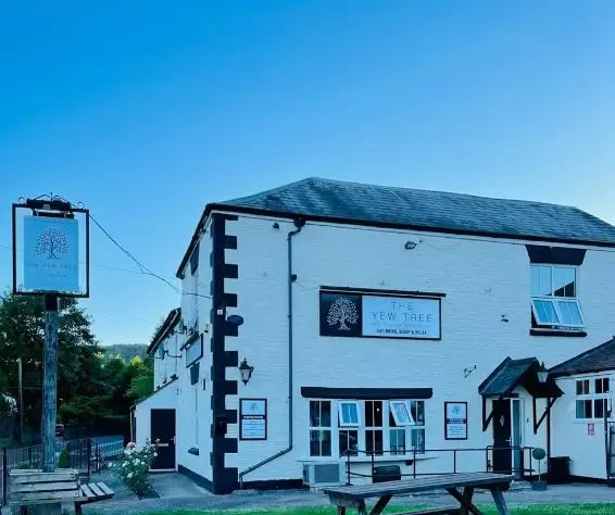The Yew Tree at Longhope_Drybrook_slider_image_3