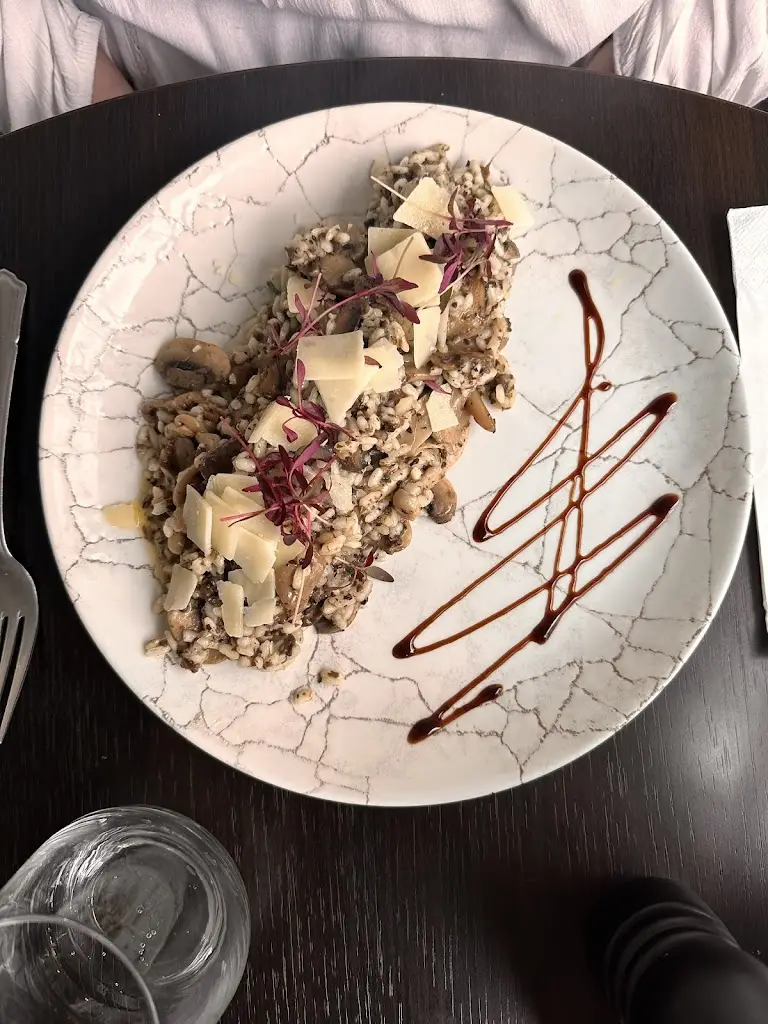 Menu_Aroma Ristorante Italiano_Dorking_image_9