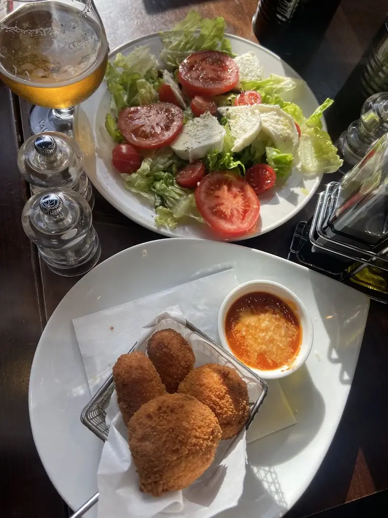 Nick K_Rialto Social_Dorking_reseña