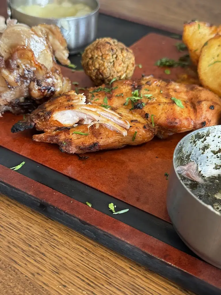 Simone_Heaven's Kitchen Dorking_Dorking_review