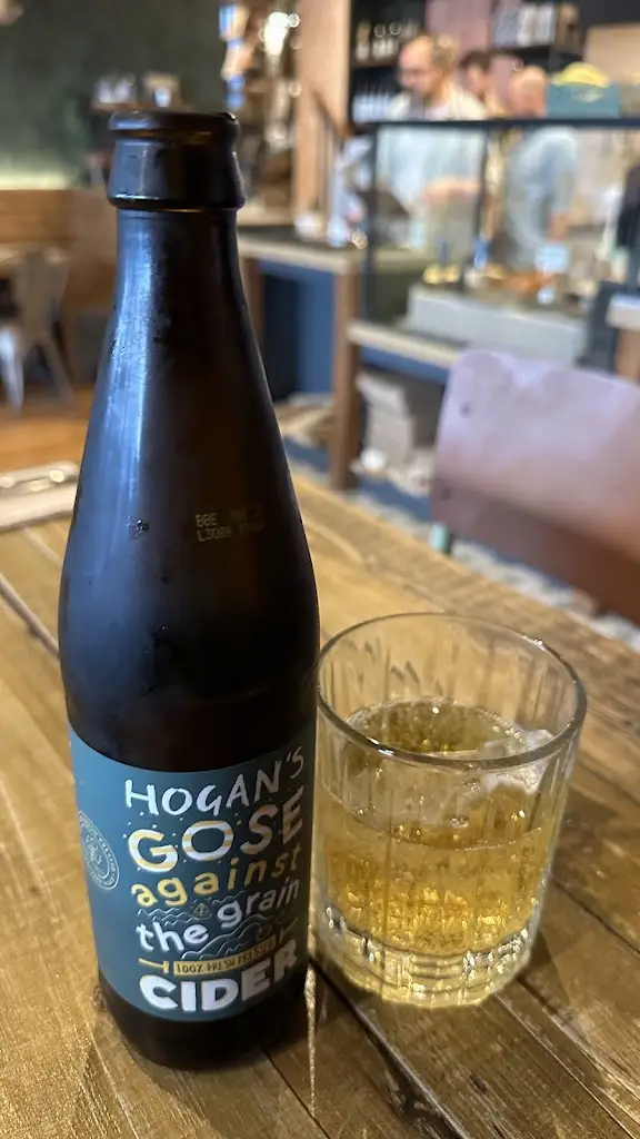 Menu_HolmeStores_Dorking_image_8