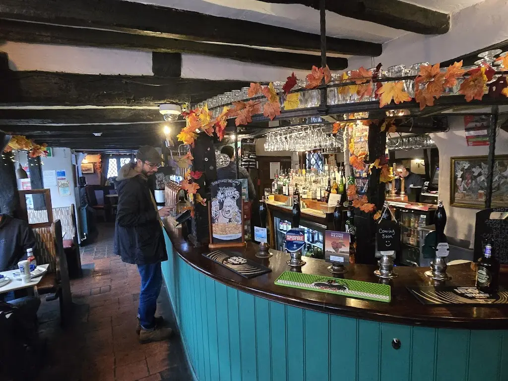 Kings Arms_Dorking_slider_image_3