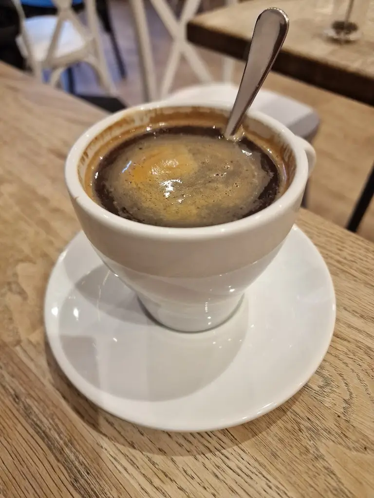 Two Many Cooks_Dorking_slider_image_2