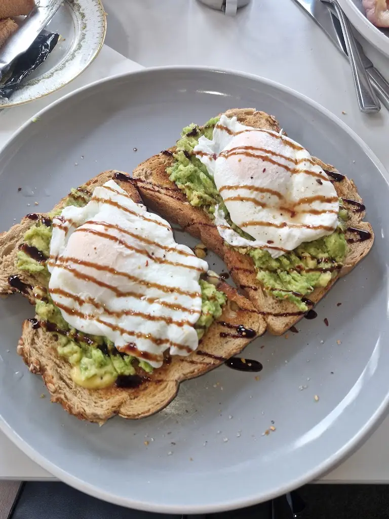 Pauline Smith_Rainbow Cafe_Dovercourt_review