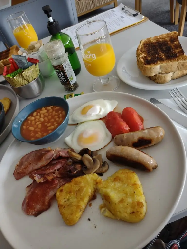 Rainbow Cafe_Dovercourt_slider_image_2