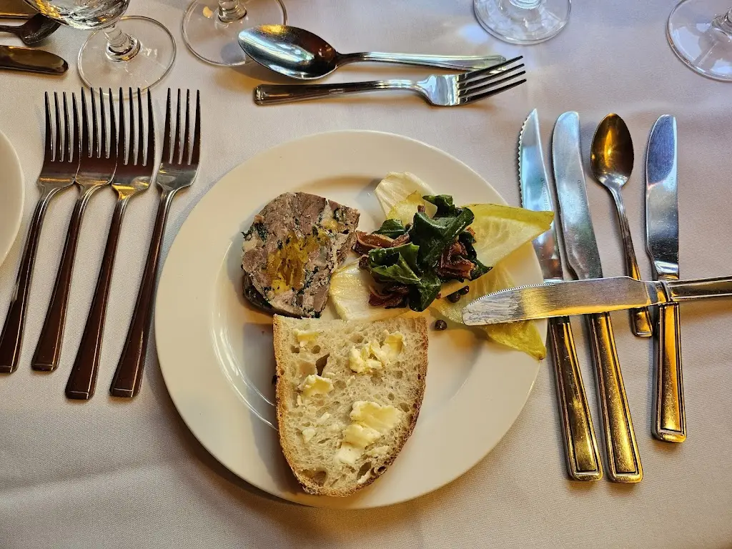 sue mcgrath_Lambard's Salt House_Dovercourt_review