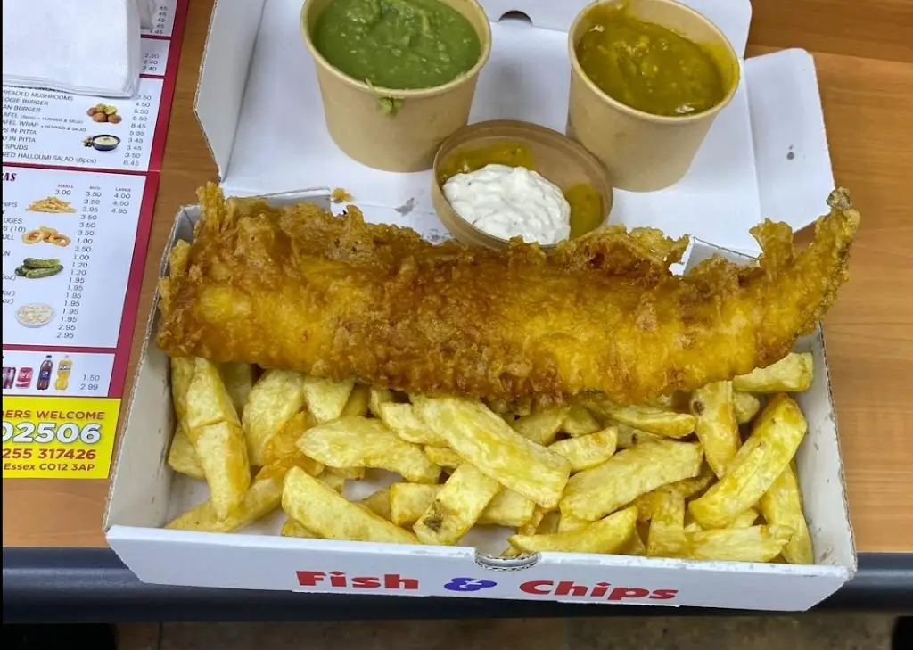 OĞUZCAN KUTKAN_The Fish House_Dovercourt_review