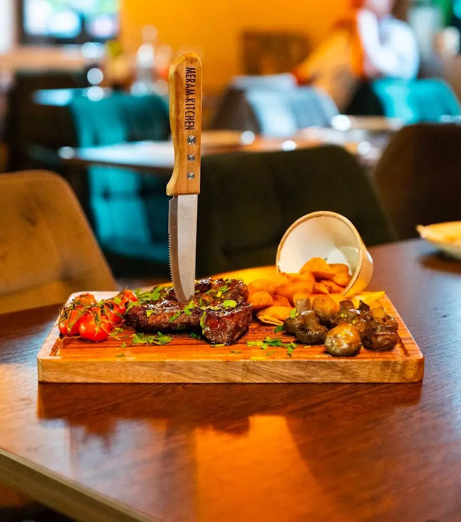 Meram Kitchen Dorchester_Dorchester_slider_image_2