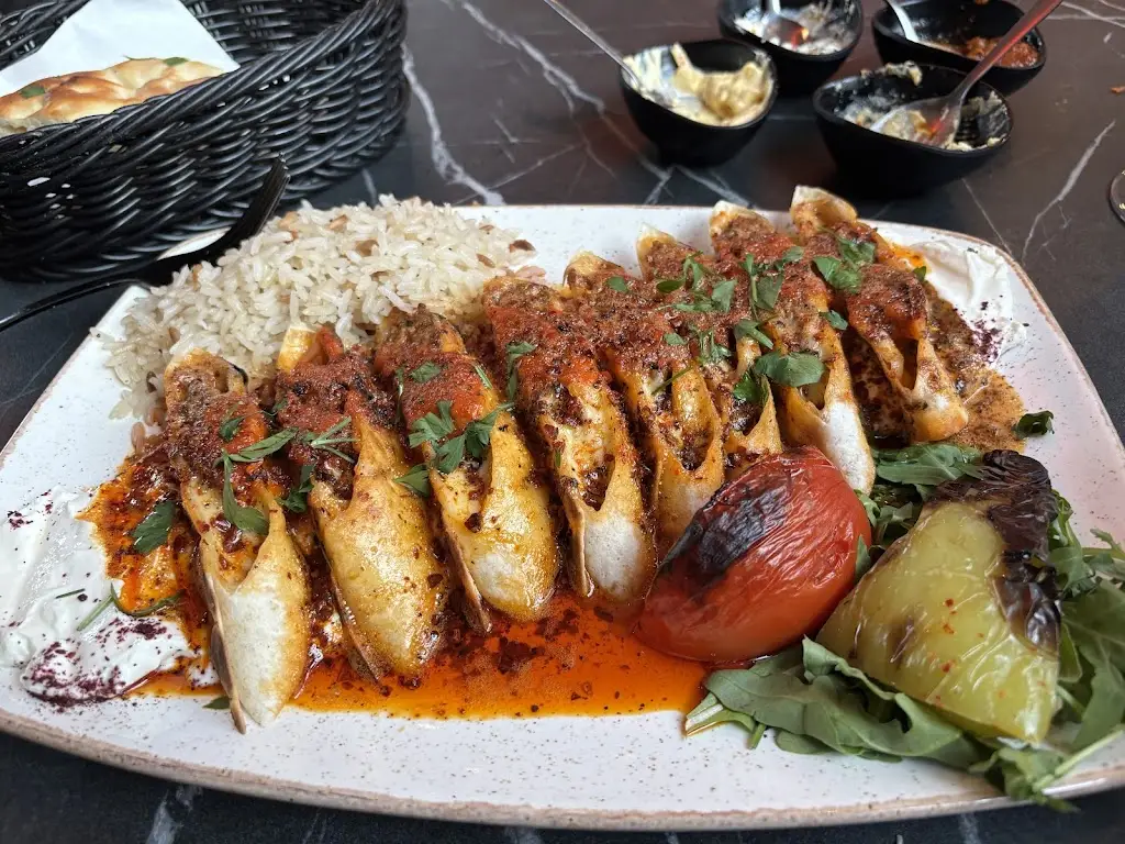 Meram Kitchen Dorchester_Dorchester_slider_image_3