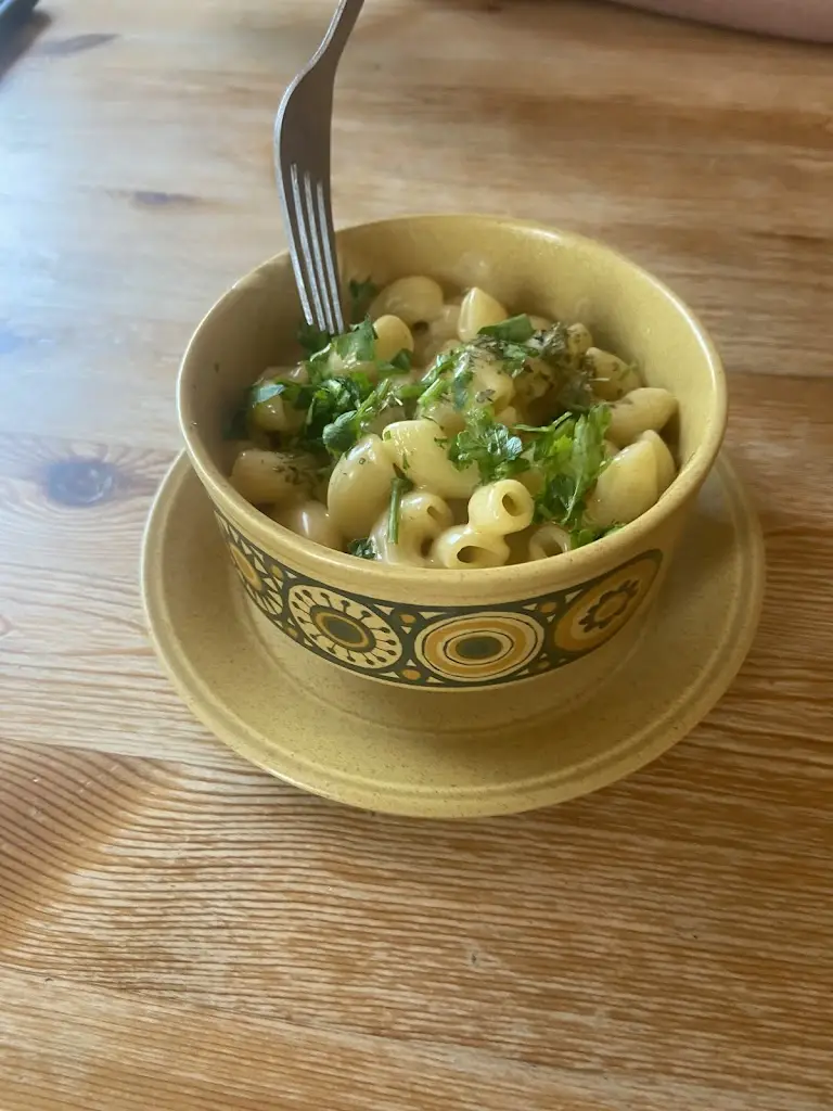 Izzy May_Vibes_Dorchester_review