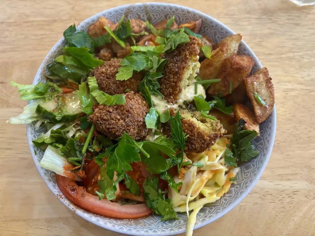 Victoria Thomas_Vibes_Dorchester_review