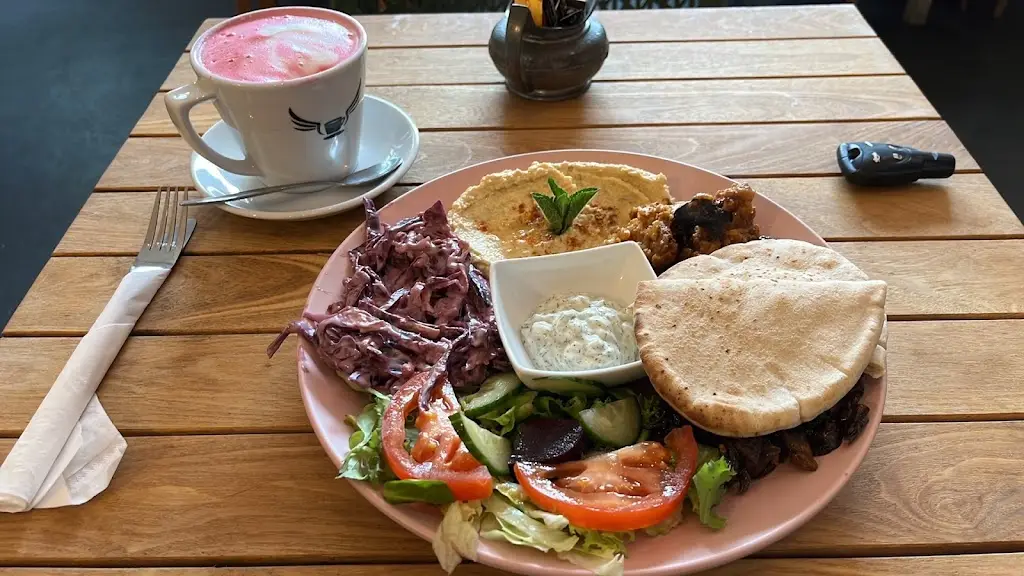 Vibes_Dorchester_slider_image_2