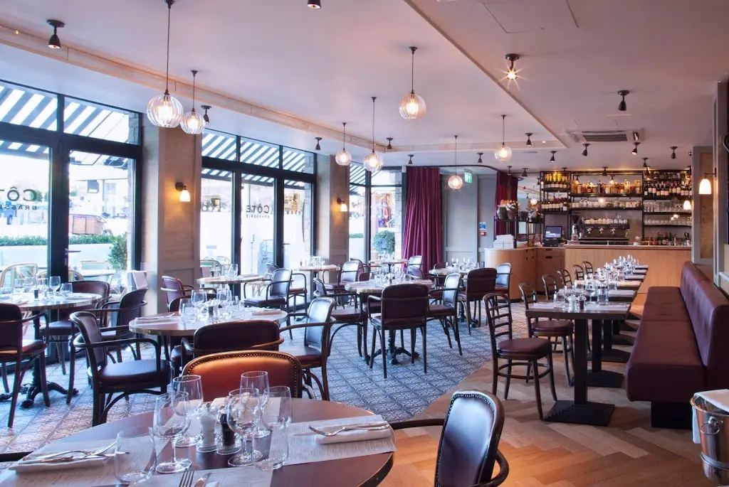 Côte Dorchester restaurant in Dorchester