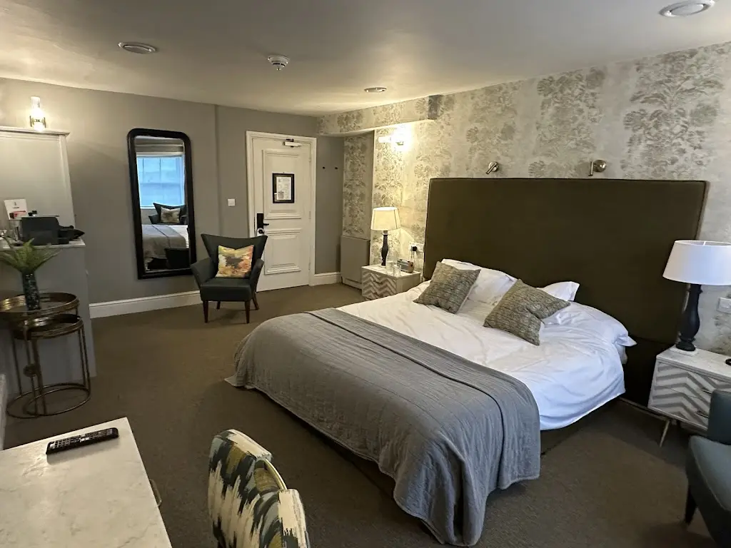 King's Arms Hotel_Dorchester_slider_image_3