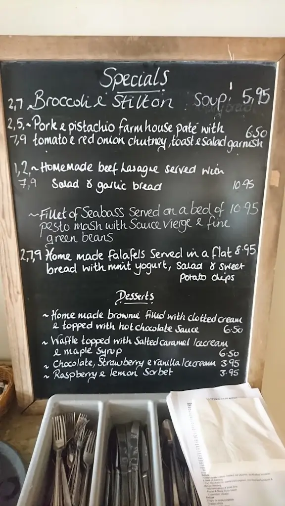 Menu_Potters Cafe Bistro_Dorchester_image_4