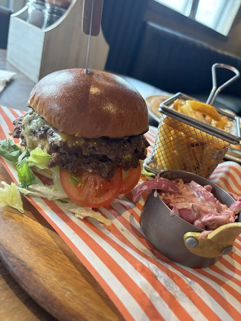 The FoxCover Ashington_Ashington_slider_image_3