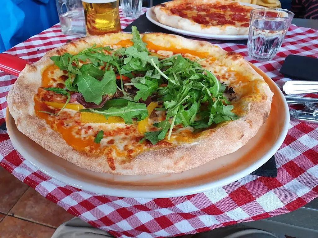 Matthew Huntley_Basilico - Simply Italian_Dorchester_review