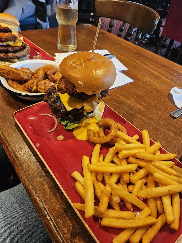 kerry elliott_Chequers (Coal Aston)_Dronfield_reseña