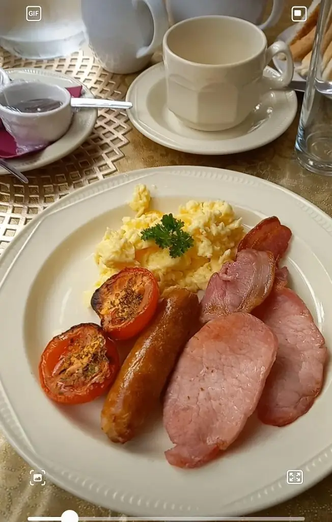 Tracey Dell_Chantry Hotel_Dronfield_review