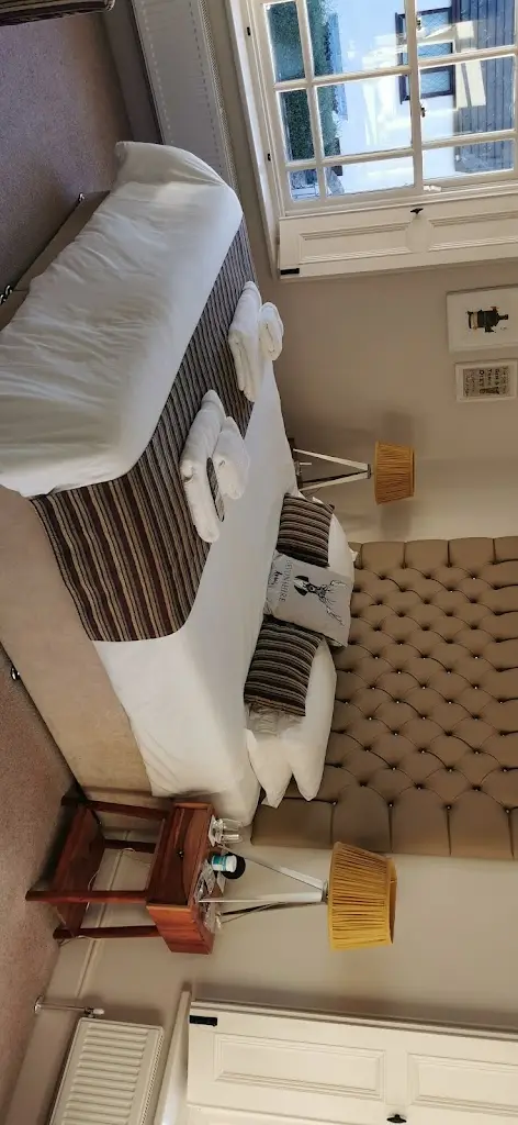 Terry Barnes_The Devonshire Arms._Dronfield_review