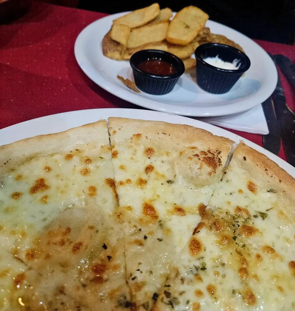 Samantha Mowbray_Giannis_Ashington_review