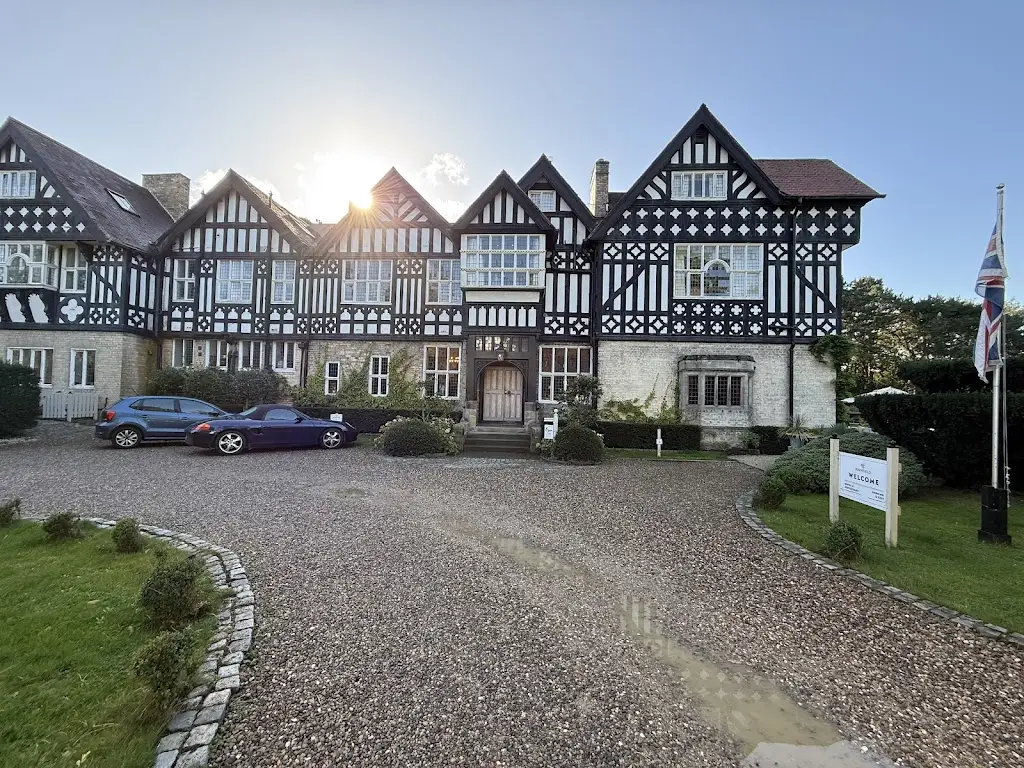 Anton Mackmilan Prasanthraja_The Highfield_Driffield_review