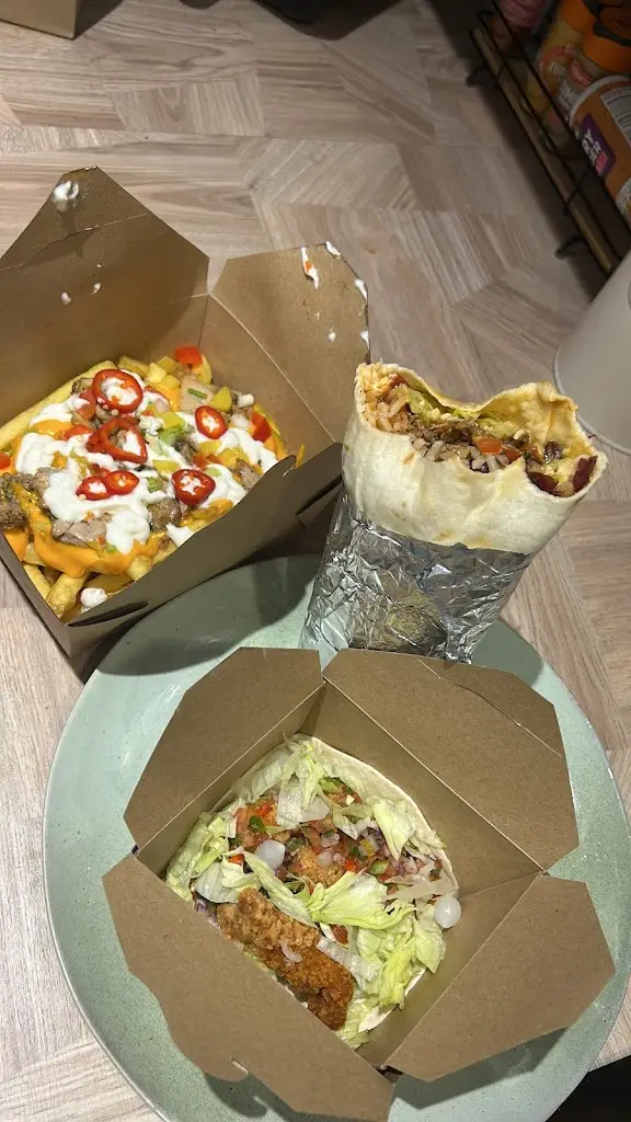 Josh Biggs_LUNA’S_Ashington_review