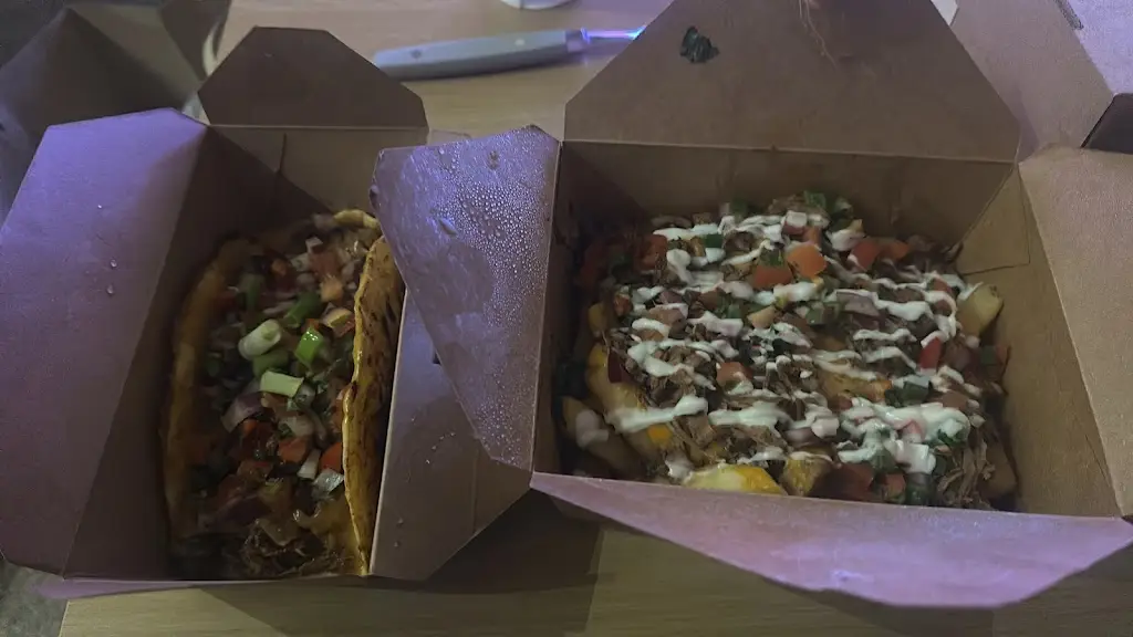 Mark Farr_LUNA’S_Ashington_review