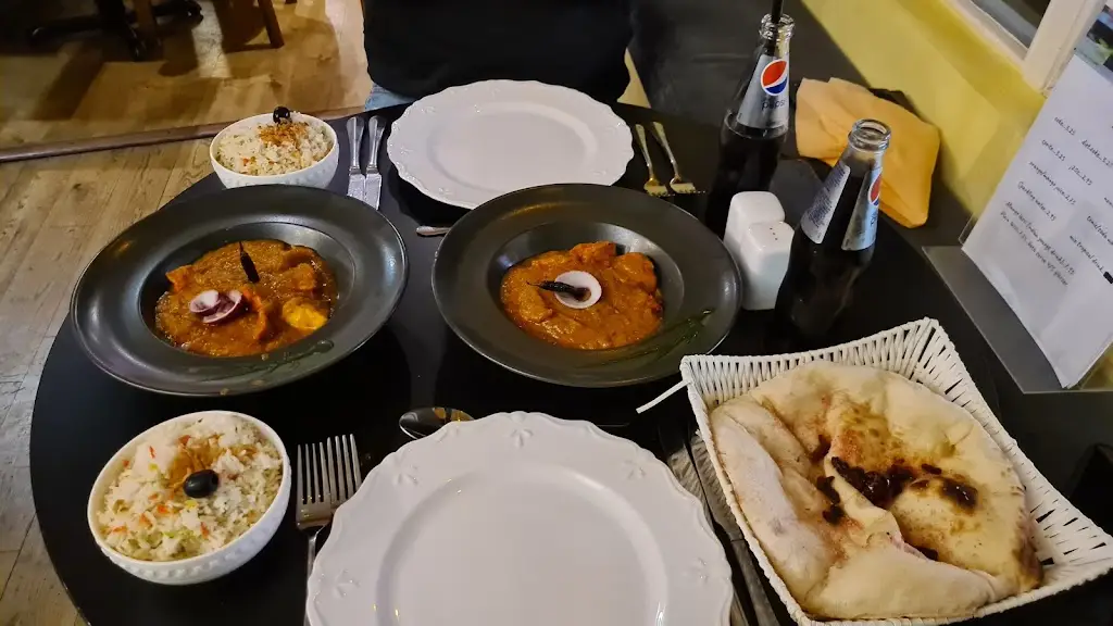 Menu_Bollywood Indian_Driffield_image_1