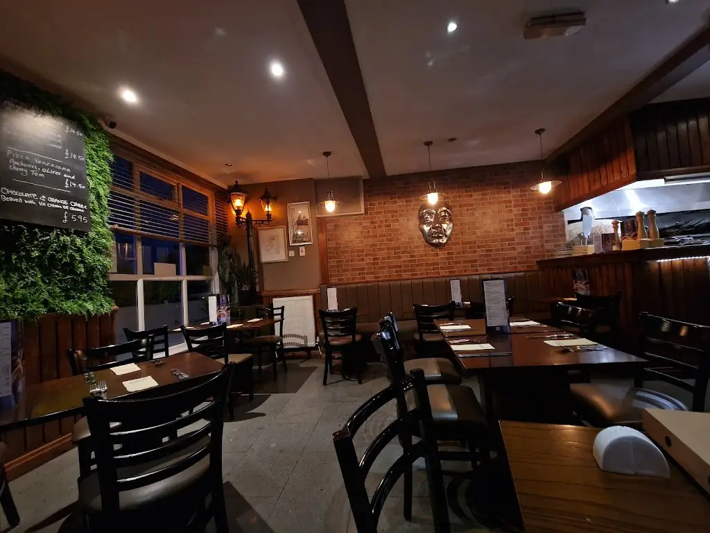 Sarah S_Giovanni's Droylsden_Droylsden_review