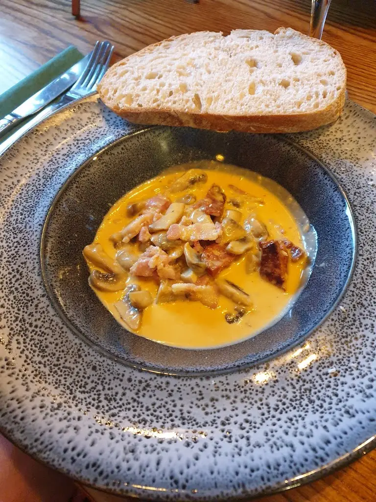 Menu_Pig On The Wall_Droylsden_image_7