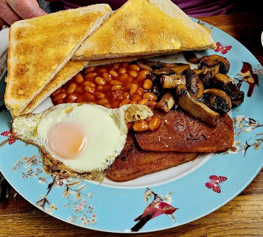 Menu_Safari narrow boat tearoom_Droylsden_image_5