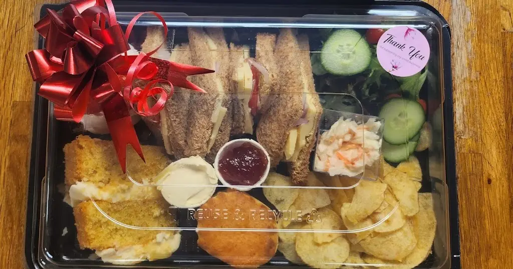 Safari narrow boat tearoom_Droylsden_slider_image_3