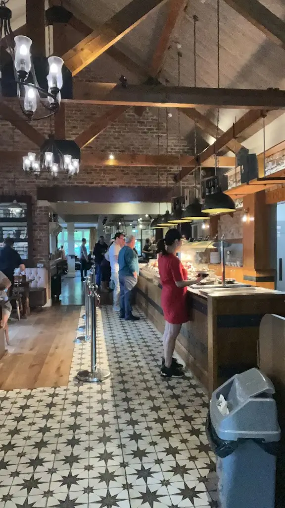 Stephen Lee_The Sheldon Arms_Droylsden_review