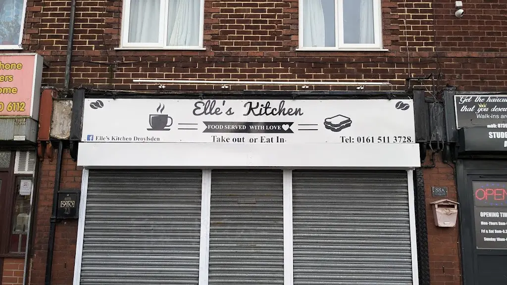 Elles Kitchen Droylsden_Droylsden_slider_image_1