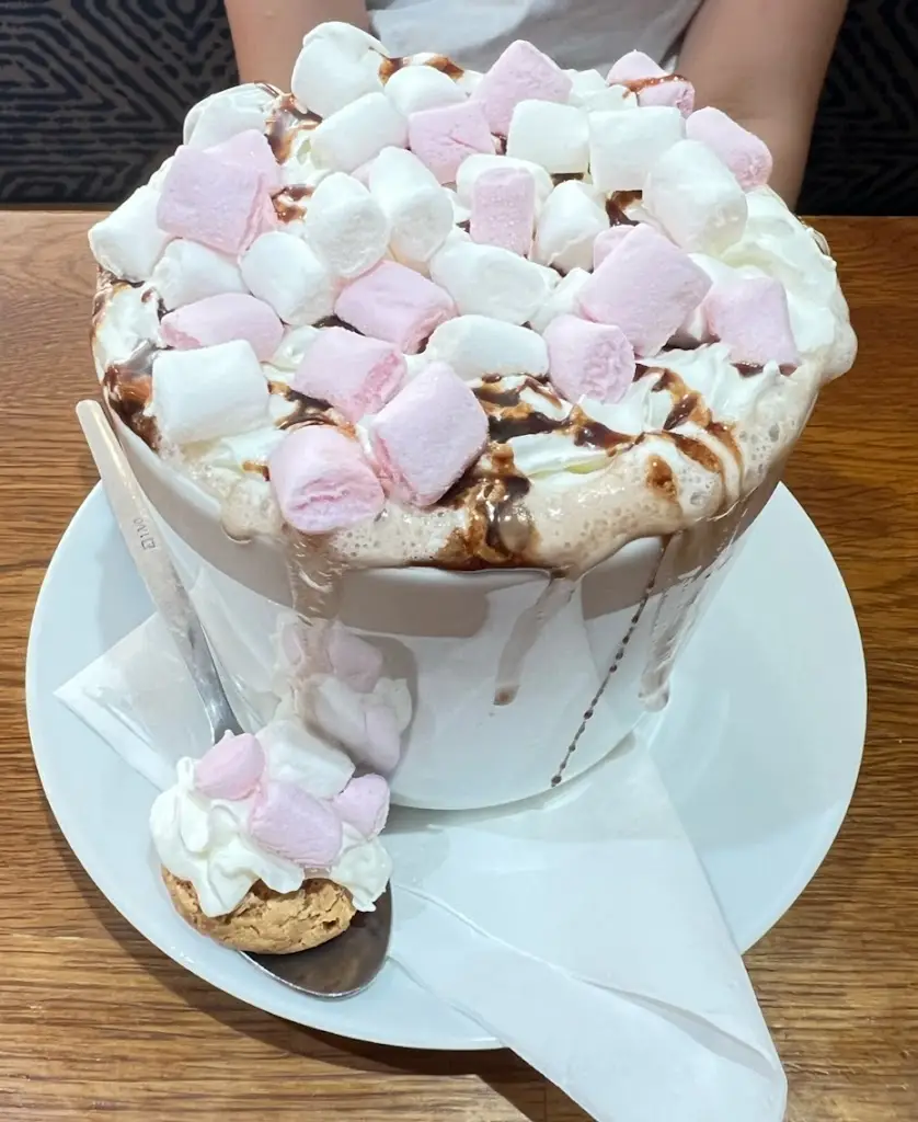 Chi Ming Li_The Hideout_Droylsden_review