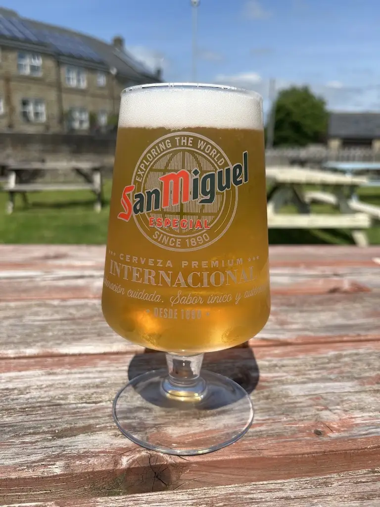 White Lion restaurante en Earby