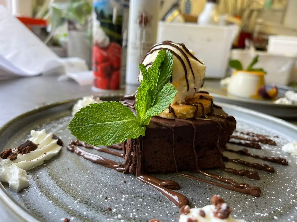 Benvenuti Droitwich_Droitwich_slider_image_2