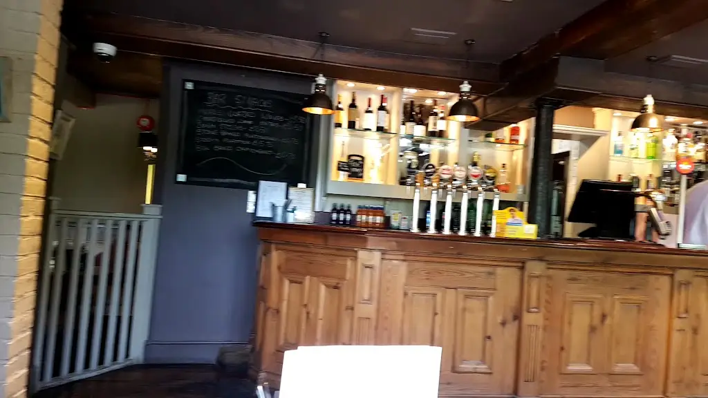 The Robin Hood_Droitwich_slider_image_2