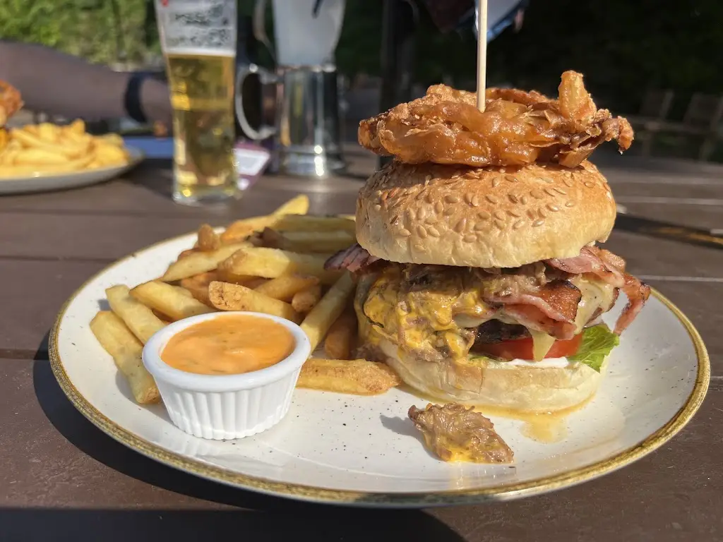 The Robin Hood_Droitwich_slider_image_3