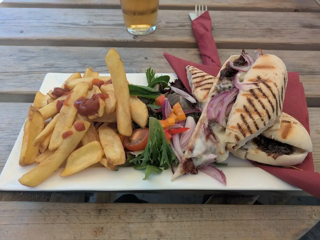 Darren M_The Talbot_Droitwich_review