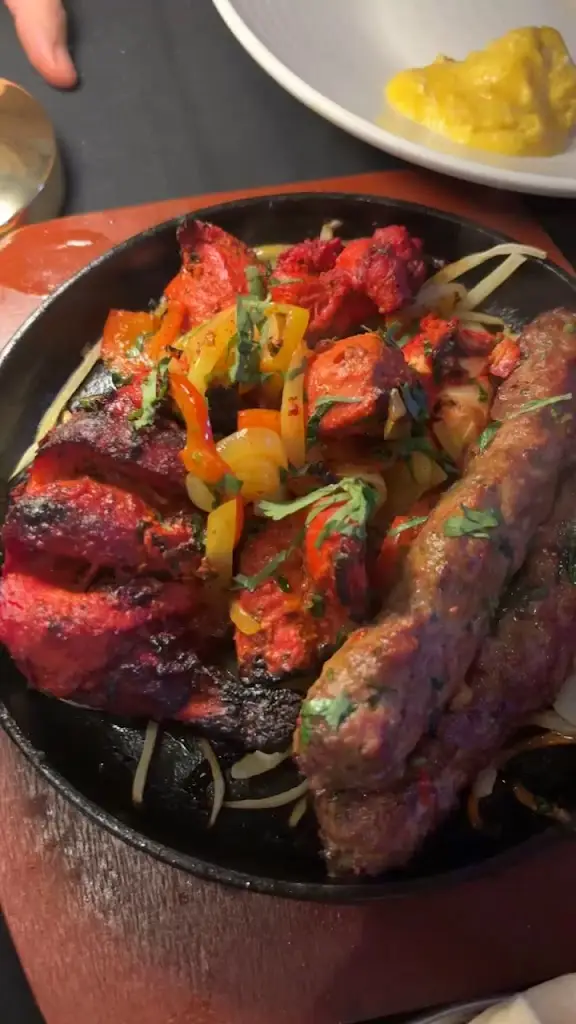 Vasaanti_Droitwich_slider_image_2